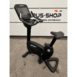 Life Fitness Elevation Series 95C Discover SE Upright Bike