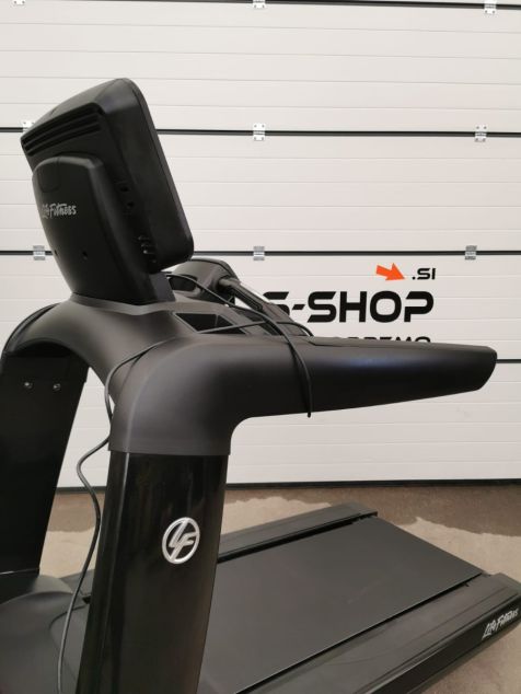Life fitness 95t treadmill price best sale