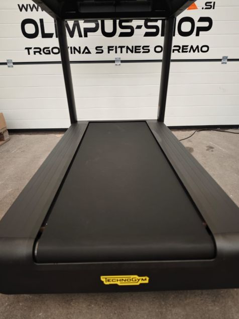Technogym Excite Live Run 700 Treadmill
