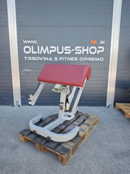 Technogym Pure Strength Scott Bench