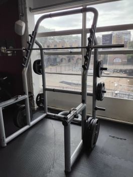 Technogym Element squat rack Silver