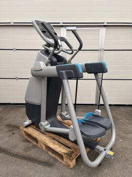 PRECOR AMT 835 adaptive motion trainer